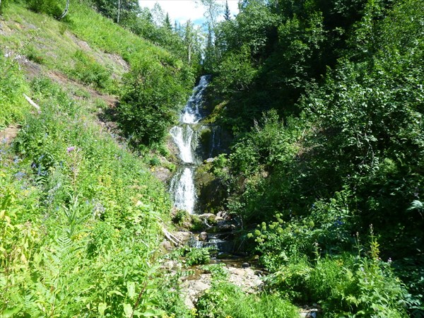 Алгуйский водопад.